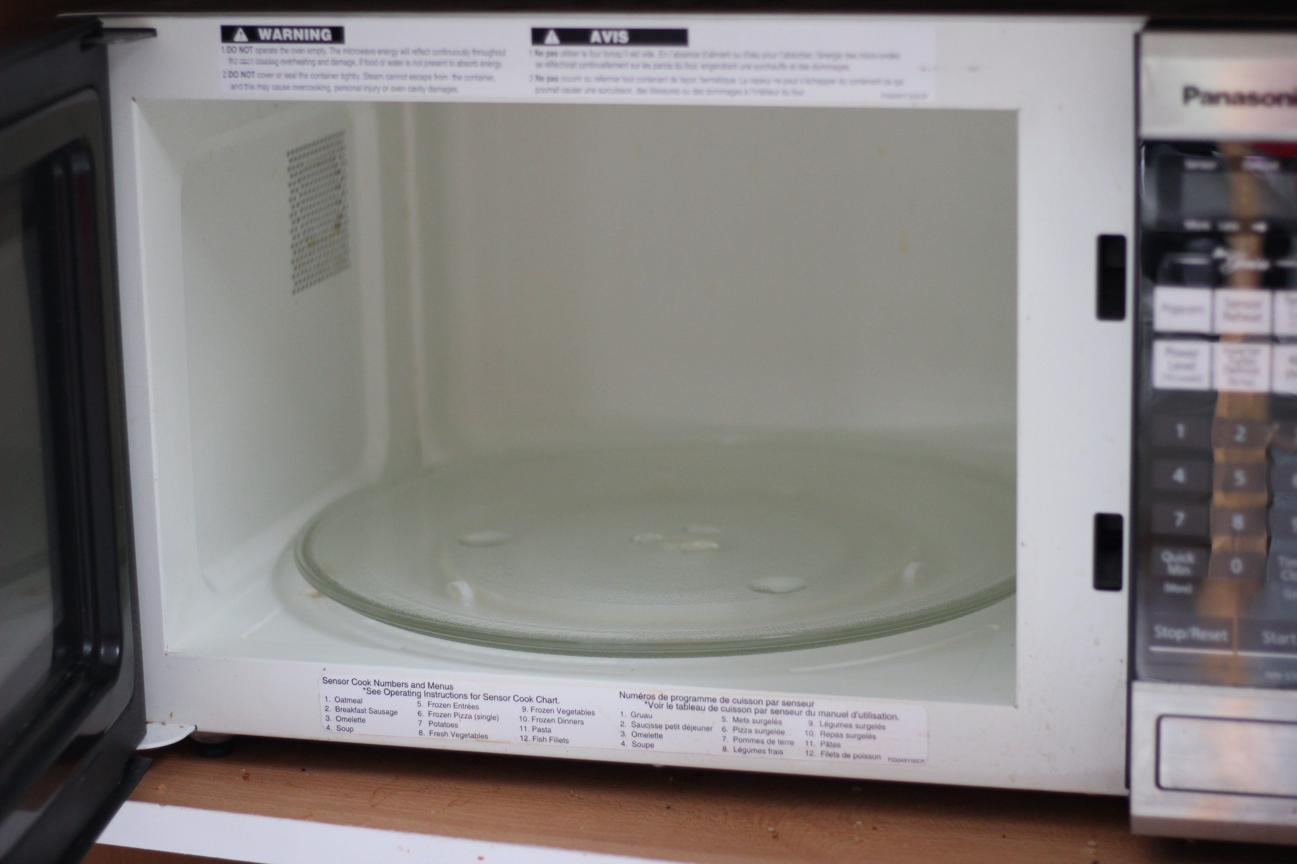 All natural microwave cleaning hack to deep clean the inside of your microwave.