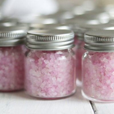 Bath Salts Party Favours; an easy and affordable bath salts party favour that your guests will love! Choose colours to match your decor and scents to suit your celebration. Bridal shower, baby shower, Christmas and more!