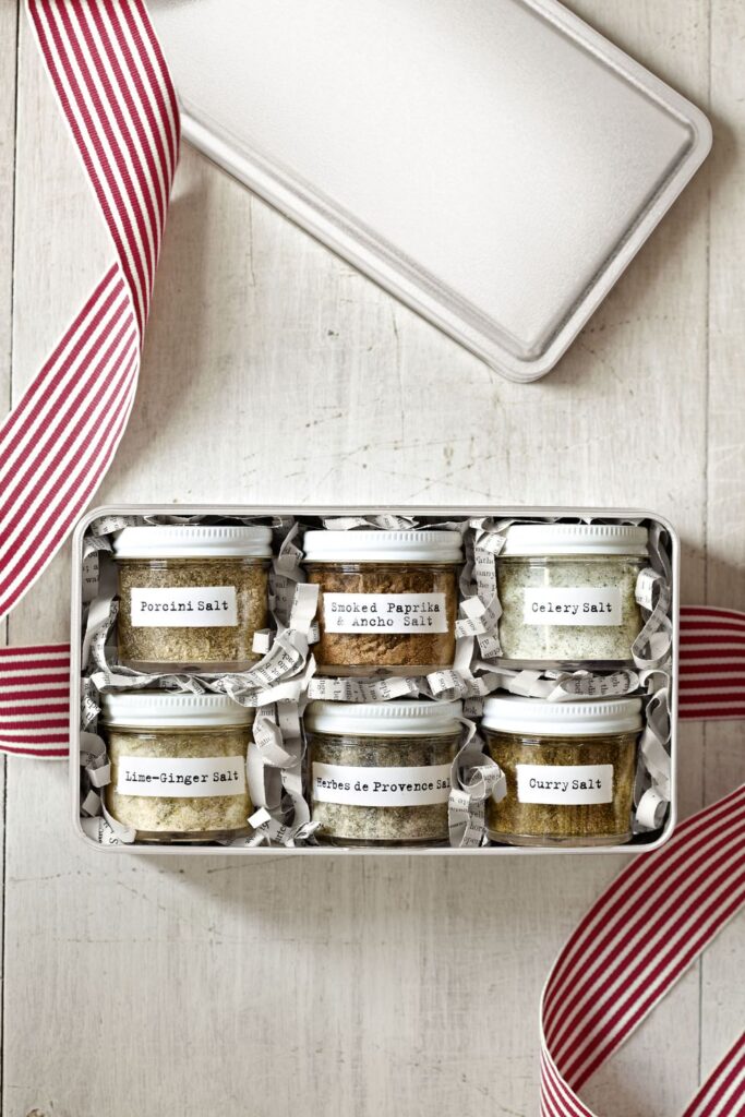 Easy Homemade Christmas Gifts; flavoured salts, mason jar gifts