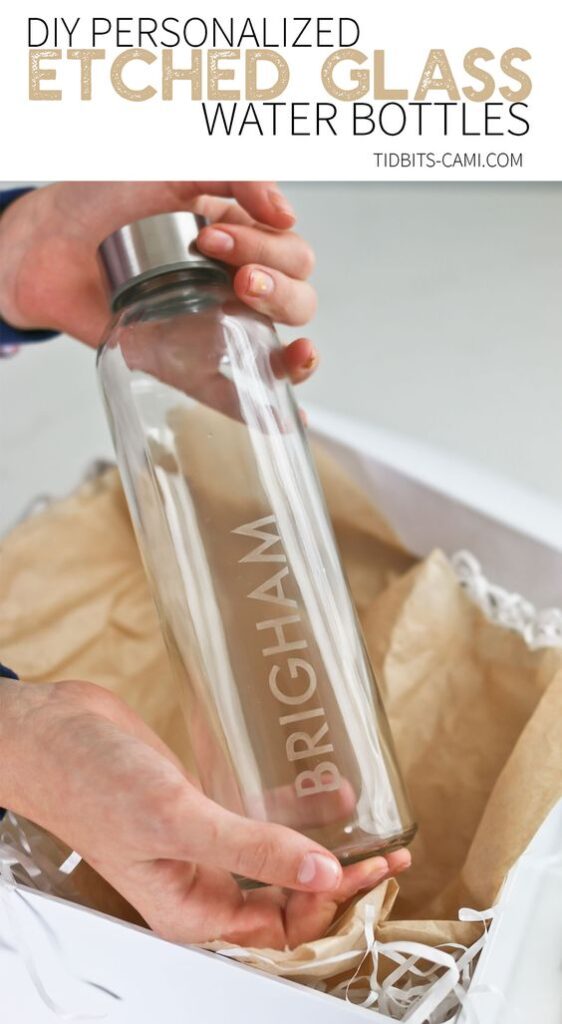 Easy Homemade Christmas Gifts; Personalized water bottle, glass water bottle