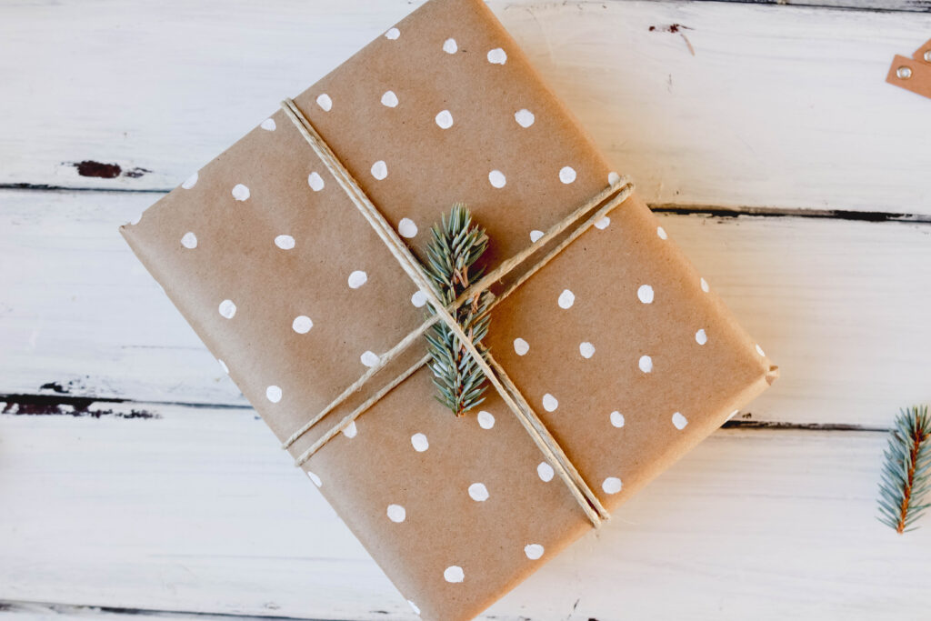 Easy Rustic DIY Christmas Wrapping; Here are three present ideas for you to get creative with for your rustic Xmas gifting! White Dots with greenery and twine || Nikki's Plate