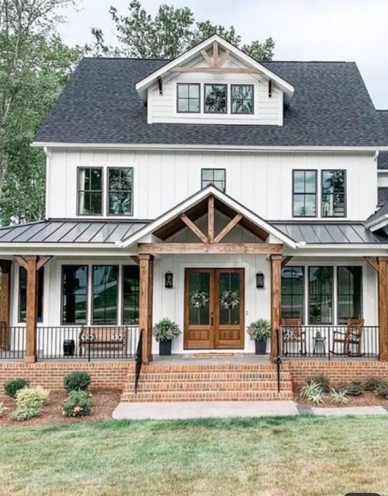 11 Beautiful Modern Farmhouse Exteriors