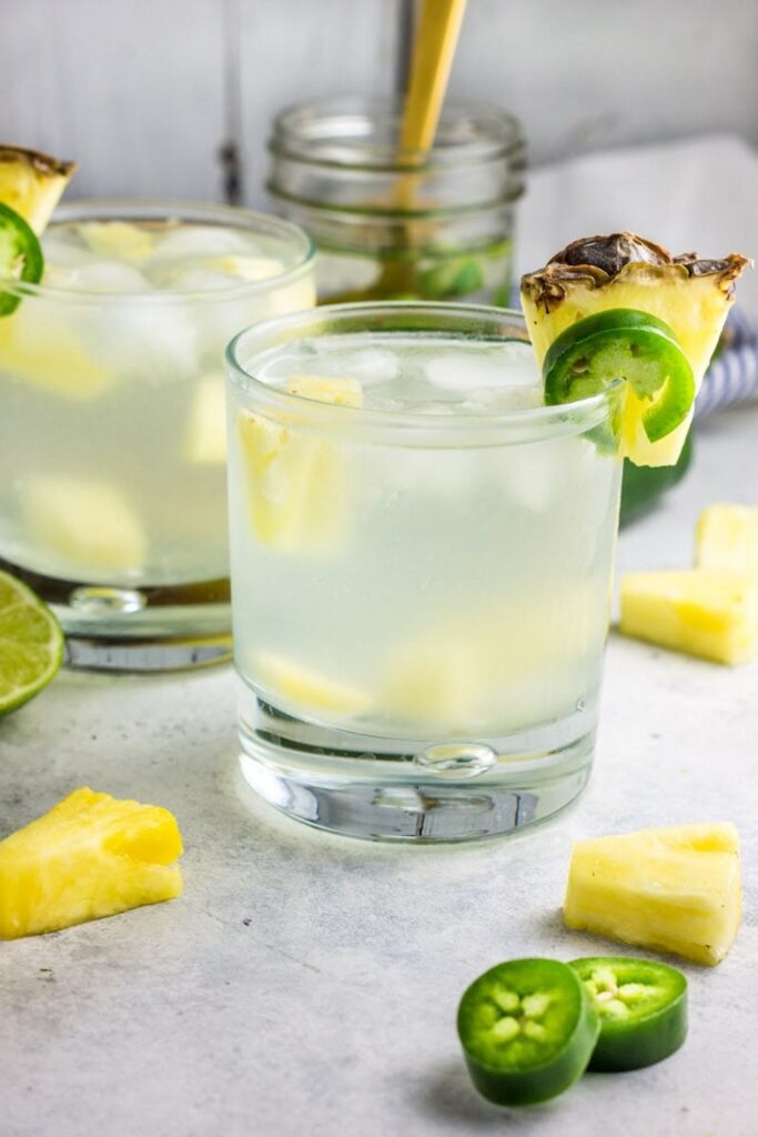 Delicious Summer Cocktails: Skinny Pineapple Jalapeño-Infused Cocktail
