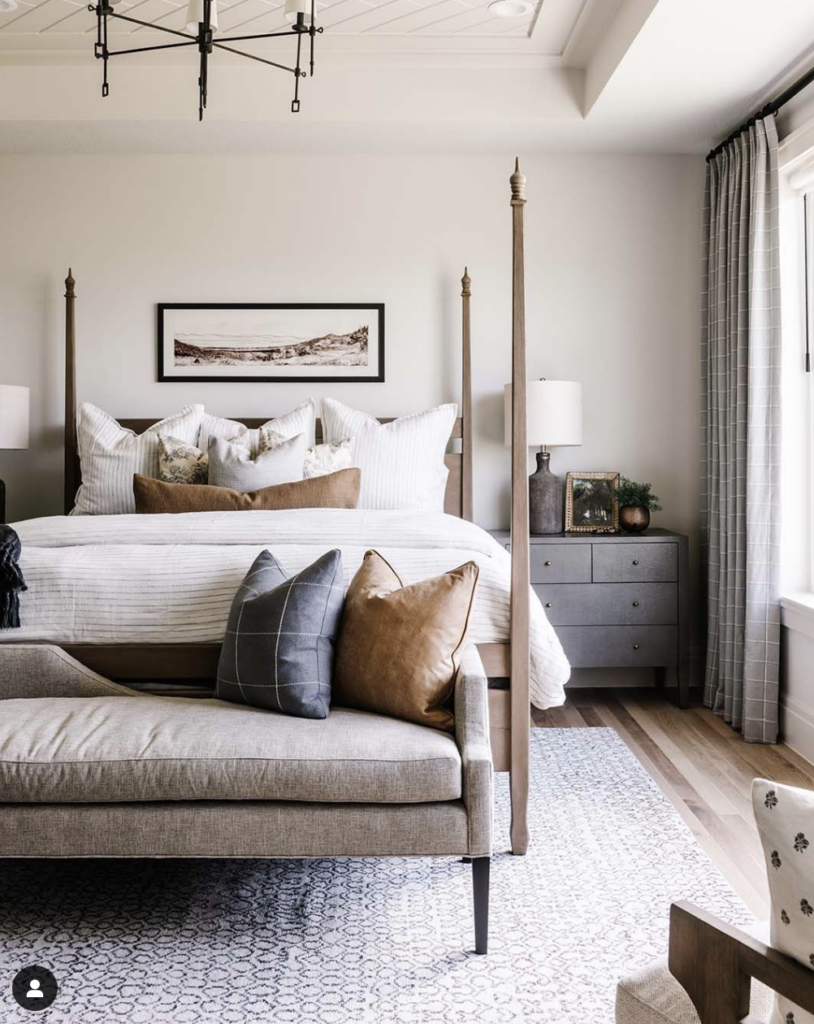 How to Style a Queen Bed; Queen size beds are a standard size for couples who don't have a lot of room to spare. Here's how to style the bed so you can have a cozy and inviting place to sleep.