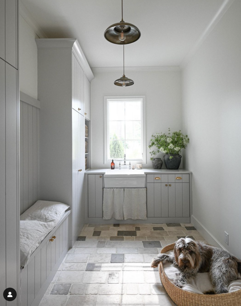 39 Tips to Decorate a Mudroom on a Budget; pet space, pet friendly