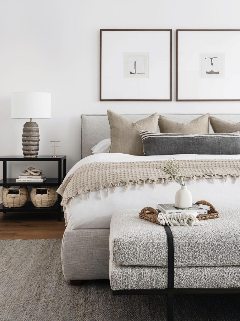How to Style a Queen Bed; Queen size beds are a standard size for couples who don't have a lot of room to spare. Here's how to style the bed so you can have a cozy and inviting place to sleep.