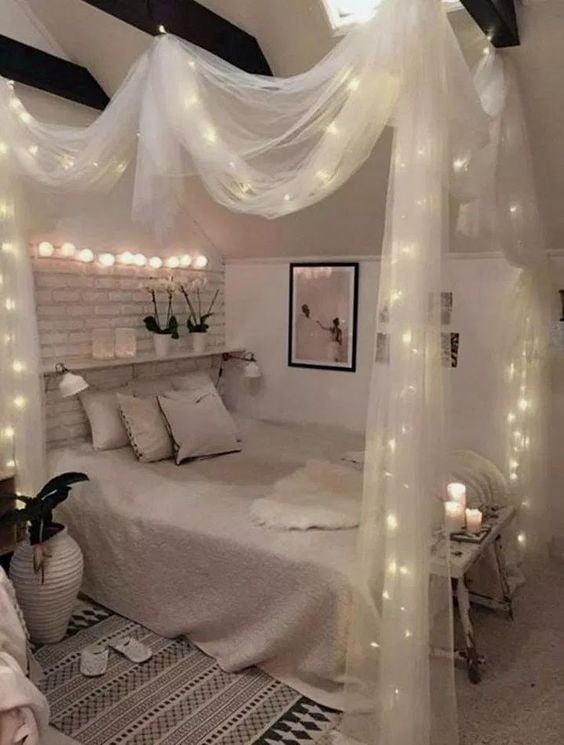 Cheap And Easy Teen Bedroom Ideas; Looking for bedroom ideas for teens? Get 21 affordable teenager room ideas here!