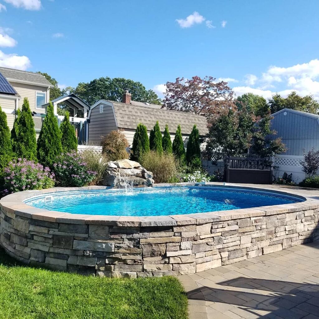 Luxury Above Ground Pools; swimming pools that make your yard look like a million bucks! Everything you want in an above ground swimming pool.