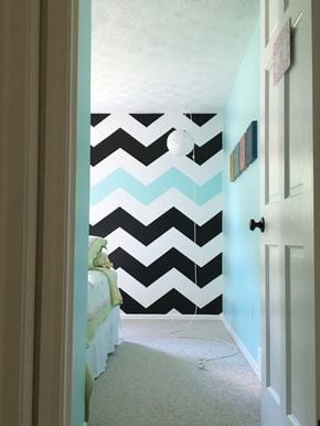 Chevron bedroom wall || Best Bedroom Accent Walls on Pinterest