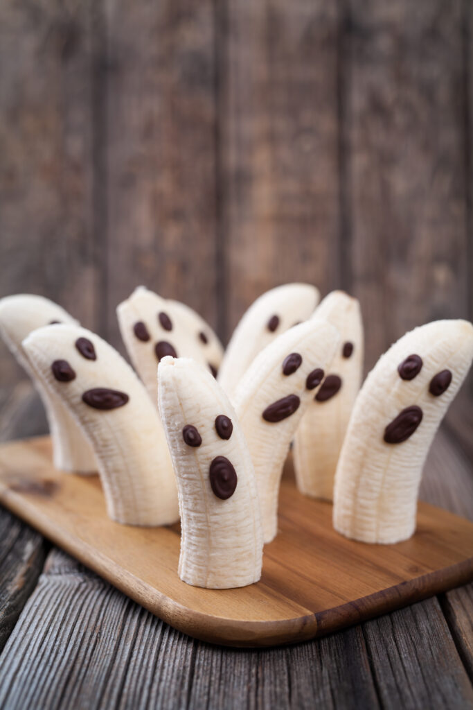 Halloween Banana Ghosts (Spooky Kids Snacks); A fun and scary Halloween snack for kids! Two ingredients, easy and healthy!