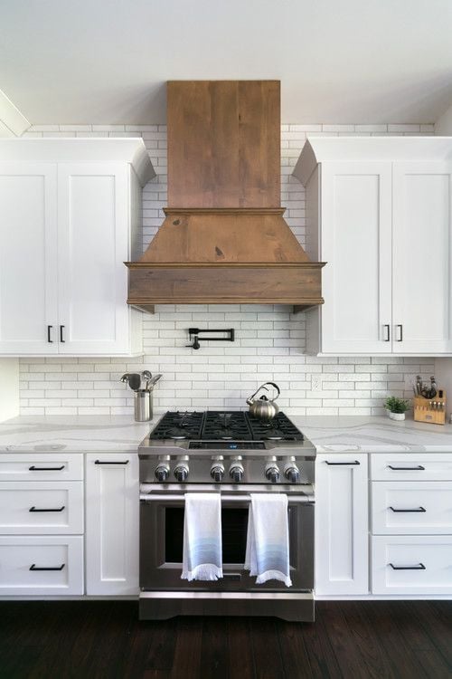 Farmhouse Range Hood Ideas to Create the Perfect Kitchen; Here is a collection of farmhouse wood range hoods for your next kitchen design!