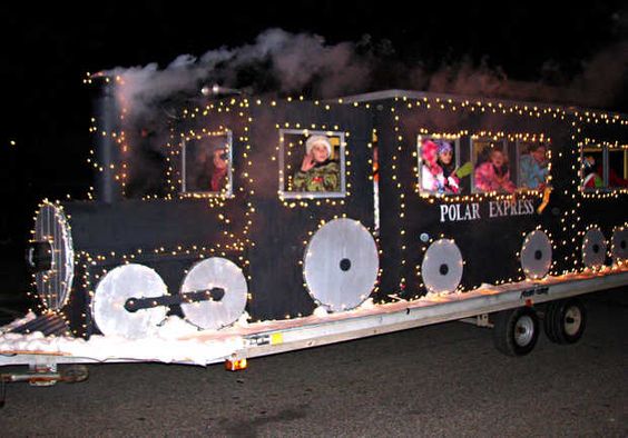 Christmas Float Ideas; Easy vehicle and trailer decor for the perfect Christmas float at the Santa Claus parade!