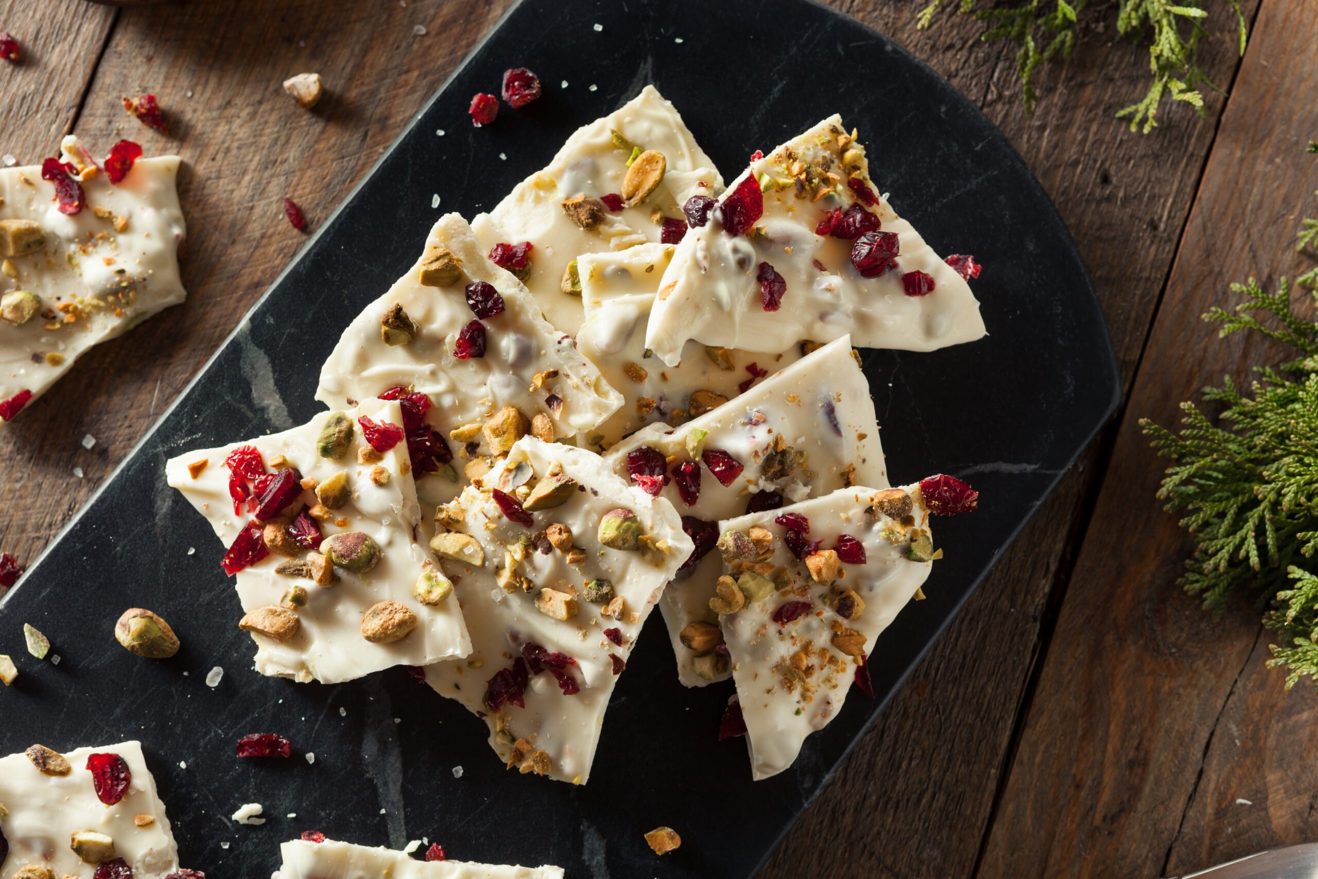 White Candy Bark Recipe; A Festive White Chocolate Holiday Bark with Cranberry and Pistachio! This recipe will definitely be a crowd favorite this Christmas!