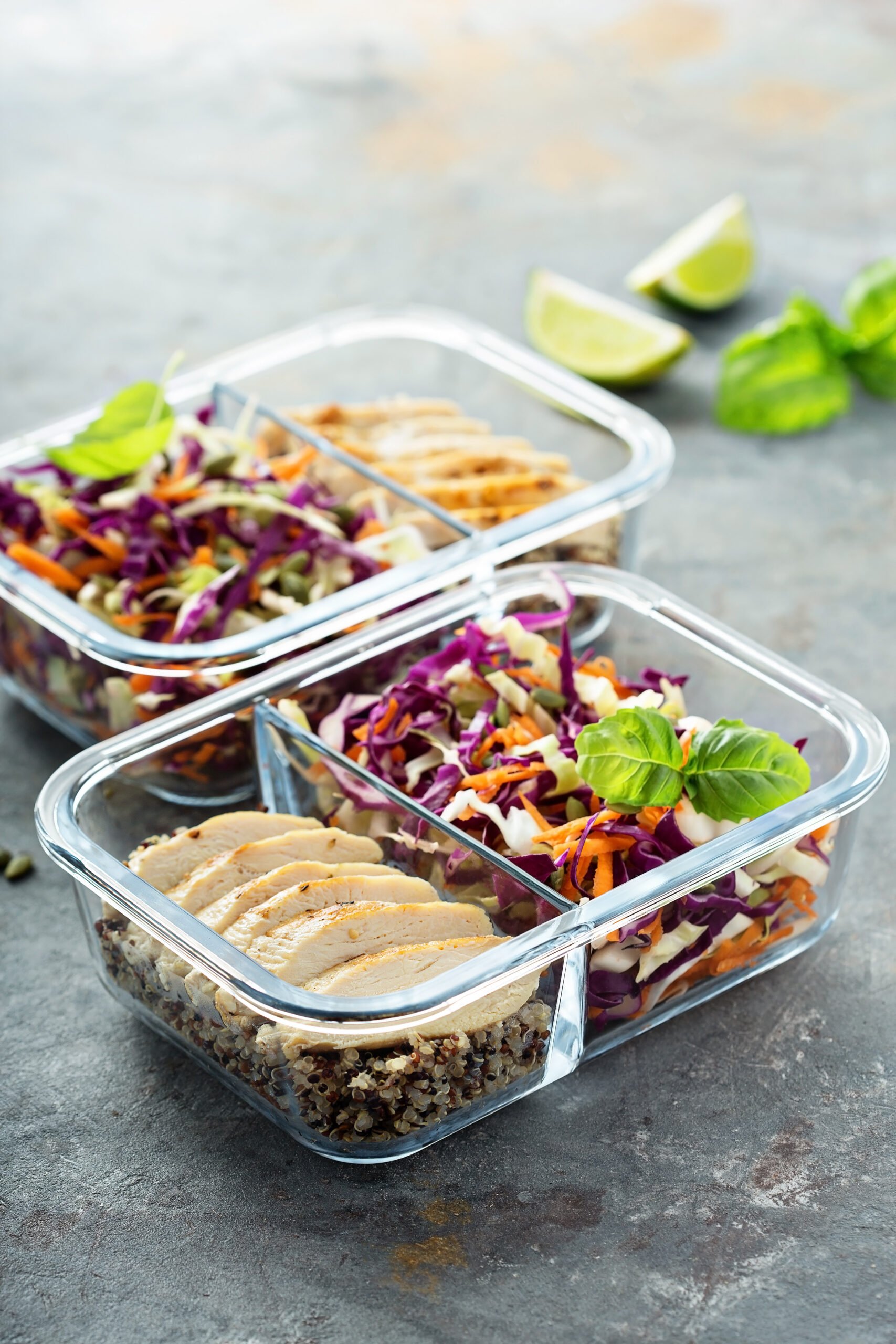 BEST Meal Prep Containers; Do you have healthy eating goals this year? These top-rated meal prep containers will help you stay on track and eat healthy this year!