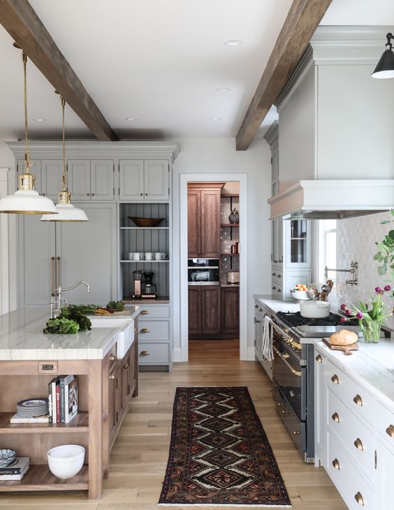 Here are the top Tips for Remodeling a Kitchen or Bathroom; kitchen reno or bathroom reno, I have all the details for you down below!