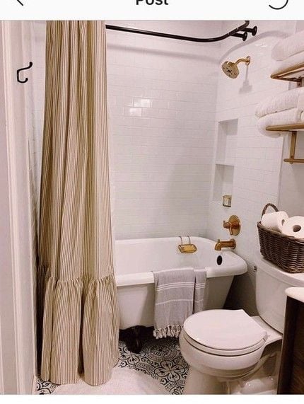 Farmhouse Shower Curtain Ideas; Farmhouse shower curtains are a great way to bring country life into your bathroom. Here are Farmhouse style shower curtains for your own bathroom!