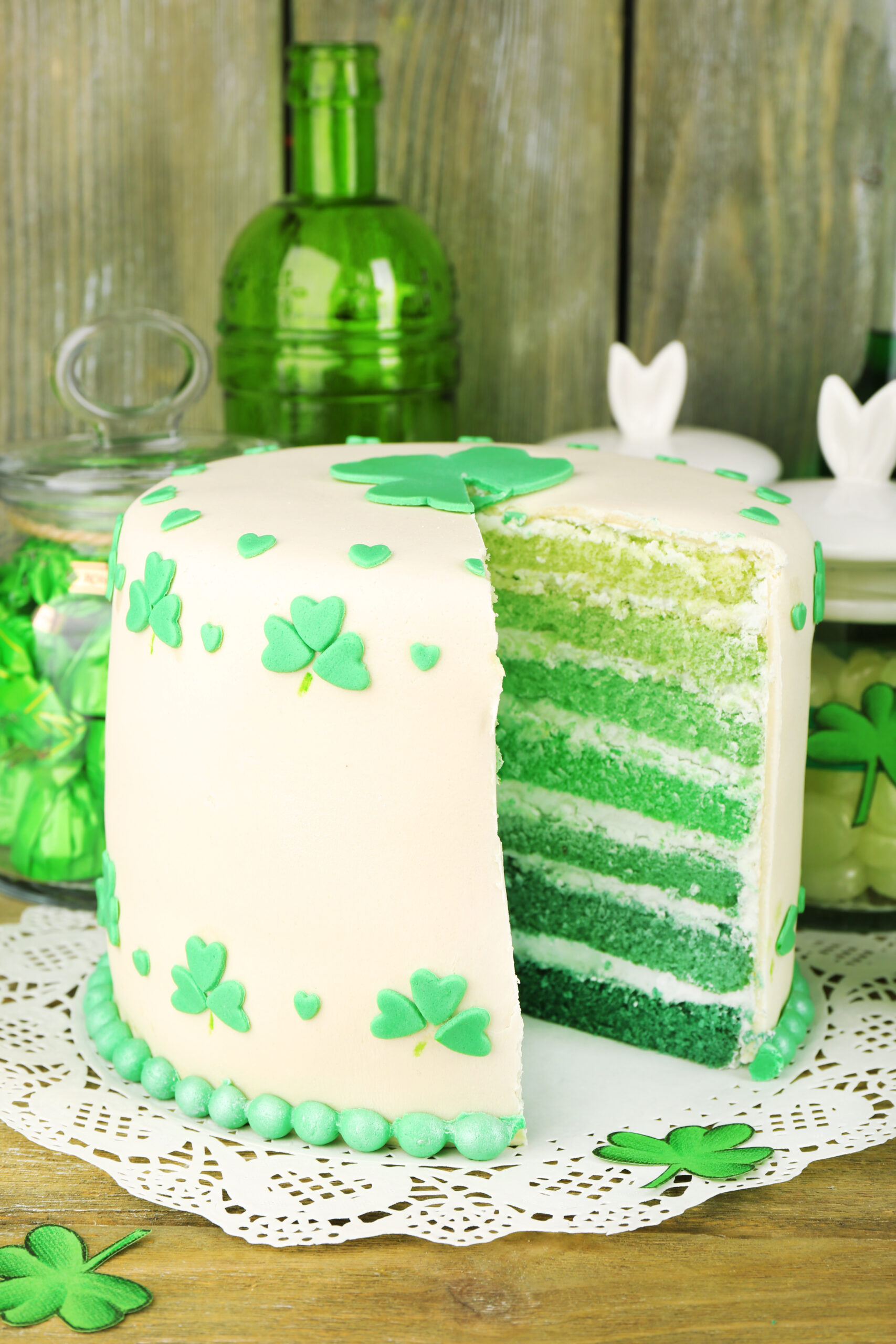 Top 10 St. Patrick's Day Dessert Recipes; St. Patrick's day recipes for desserts along with other green recipes for this Irish holiday!