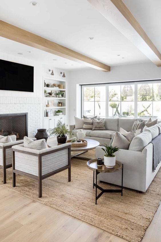 10 Tips for the Perfect Family Room Design: a blog that explores how to select high quality family room furniture.{family room design, family room furniture, family rooms, family room decorating ideas, family room design ideas, best family room furniture}