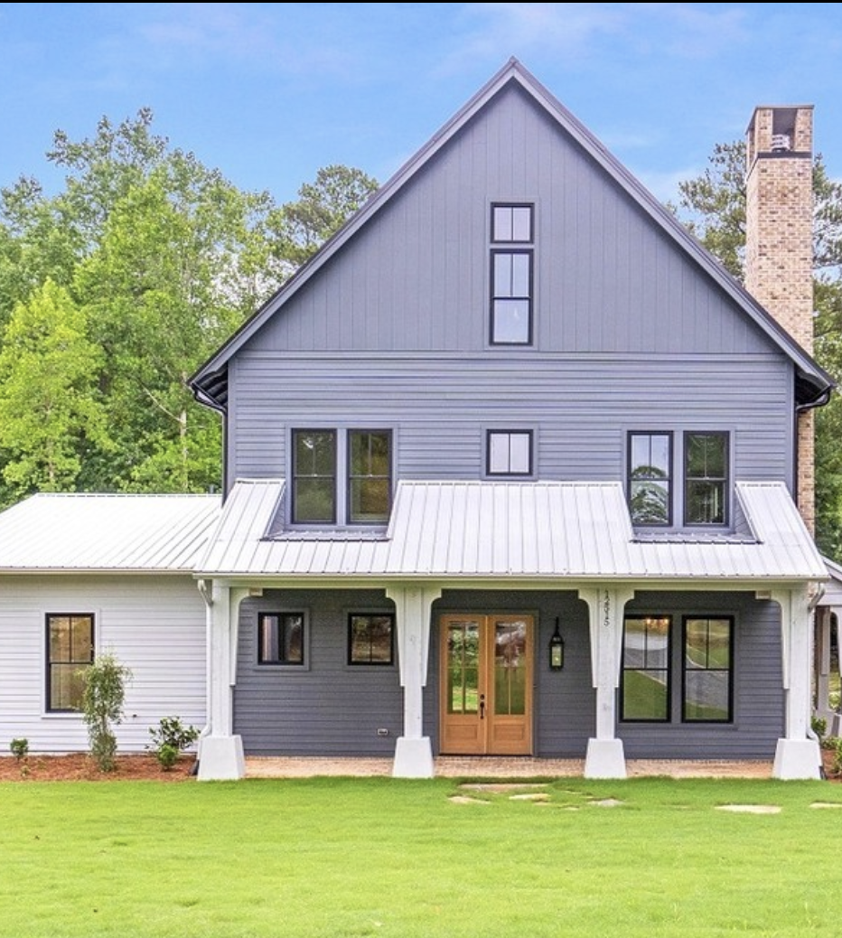 Beautiful Farmhouse Porch Columns For a Grand Entrance; Whether you call them pillars or columns, here is a showcase of the best Farmhouse style porch columns for rustic charm!