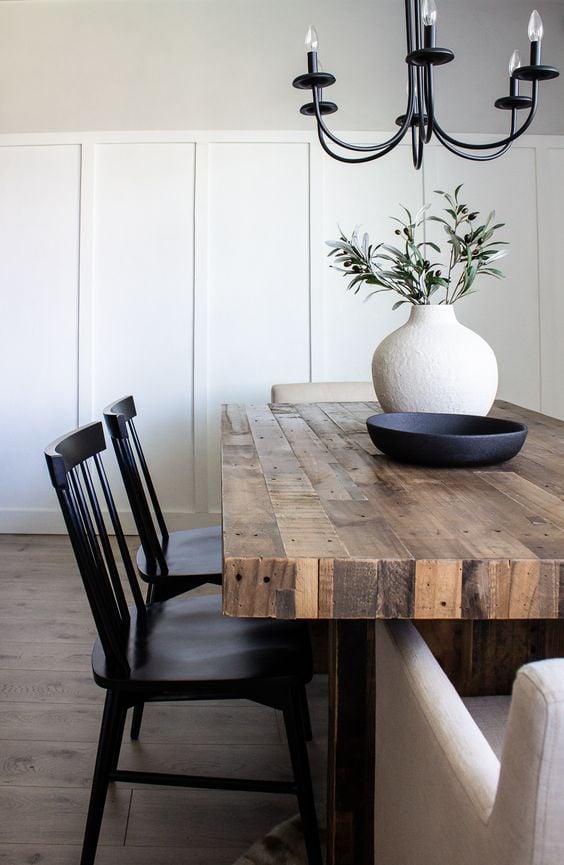 Tips to Design a Beautiful Dining Room Around a Farmhouse Table; Here are some helpful tricks to use when designing your rustic farmhouse dining room!