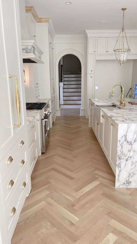 Modern White Oak Flooring Ideas; durable yet beautiful hardwood flooring idea for your next home renovation!