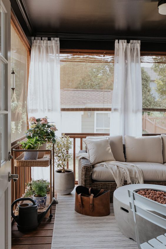 Screen Porch Ideas On A Budget; A screen porch provides a place to cool off in the shade during the heat of the summer. These inexpensive screen porch ideas on a budget will help you transform your deck into a cool spot where you can relax.