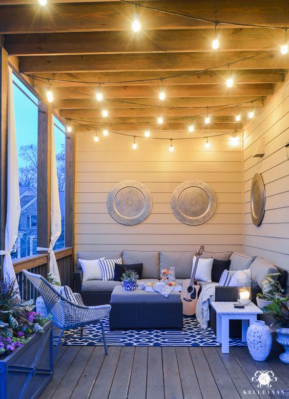 Screen Porch Ideas On A Budget; A screen porch provides a place to cool off in the shade during the heat of the summer. These inexpensive screen porch ideas on a budget will help you transform your deck into a cool spot where you can relax.