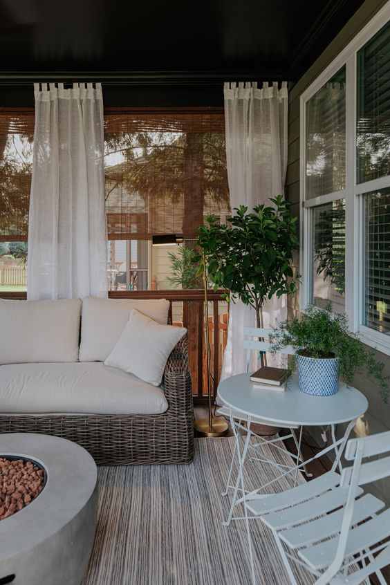Screen Porch Ideas On A Budget; A screen porch provides a place to cool off in the shade during the heat of the summer. These inexpensive screen porch ideas on a budget will help you transform your deck into a cool spot where you can relax.