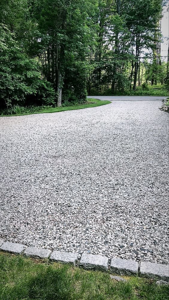 Beautiful Driveway Ideas; whether you want to use concrete, pavers, or gravel on your driveways, here are some driveway options and designs to choose from!
