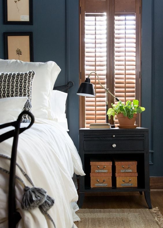 15 Best Bedrooms By Joanna Gaines from Fixer Upper; Here are the best bedroom designs and renovations done by Joanna Gaines from the TV show Fixer Upper! - Nikki's Plate #fixerupper #joannagaines