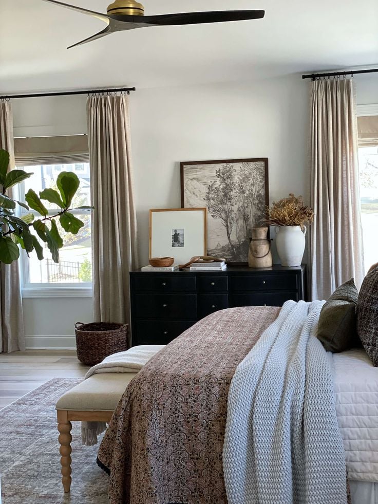 7 Genius Tips for Organizing a Bedroom; Bedrooms are a sanctuary for us to retreat to, and can also be one of the hardest rooms to organize. organize a bedroom into a clean, well-organized space that even looks pretty impressive.