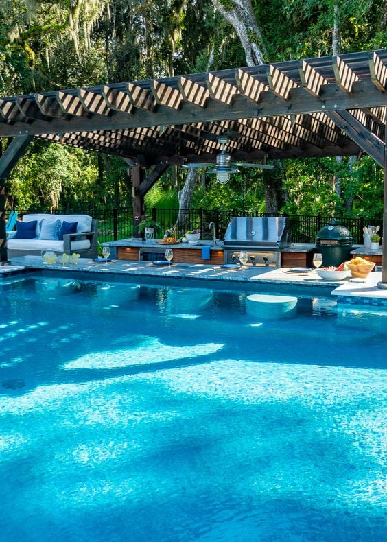 40+ Pool Bar Ideas Your Backyard NEEDS! Here are backyard pool bar ideas for your next pool renovation. Swim-up bars that will impress all your guests!