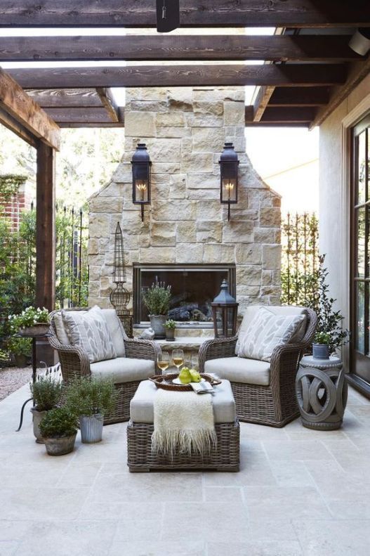 Transform your outdoor space into a serene retreat with these expert tips and tricks. Discover secrets to create an outdoor oasis that both enhances your home's aesthetic and offers a blissful escape. Whether you have a small balcony or a spacious backyard, this guide has everything homeowners need to bring luxury and relaxation to their outdoor living areas.