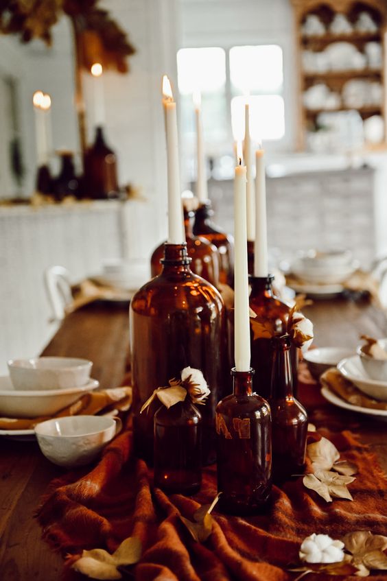 Here are 15 stunning Thanksgiving Tablescape Ideas that will transform your holiday feast! My blog post guides you through a variety of styles, from classic elegance to boho chic, creating the perfect atmosphere for your Thanksgiving dinner.