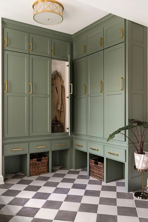 Discover the emerging trend of dark green mudrooms in this blog post. Explore the blend of sophistication and practicality dark green brings, and find inspiration for your own mudroom makeover!