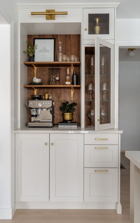 Perk up your kitchen with a cozy coffee bar! Dive into my latest blog for easy tips on creating a personalized coffee station right at home. It's all about good vibes, great coffee, and making every morning a little more special.