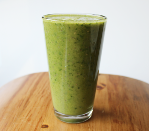 Miracle Green Smoothie - Nikki's Plate