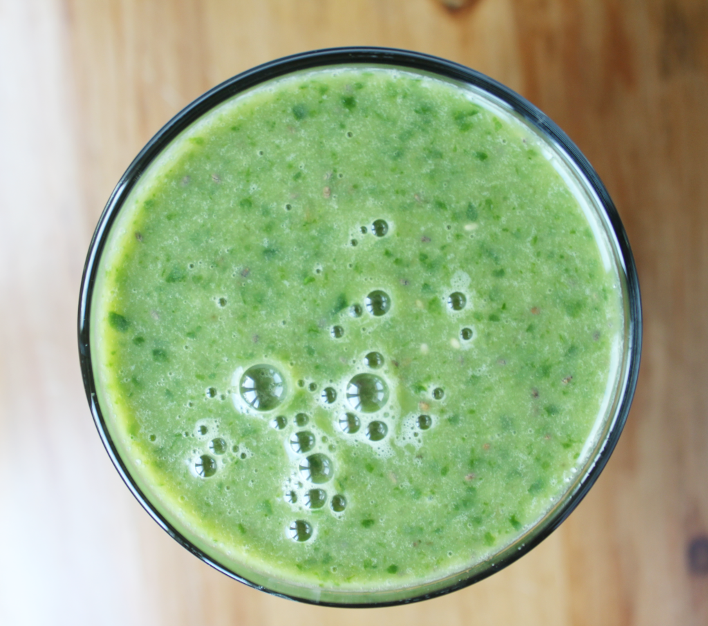 Miracle green smoothie made with spinach, aloe vera and hemp powder. This drink is vegan and gluten free.