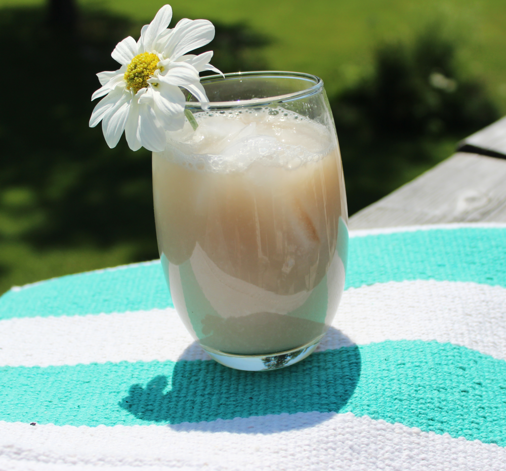 This iced acai tea latte is a refreshing, flavorful summer drink that's super healthy