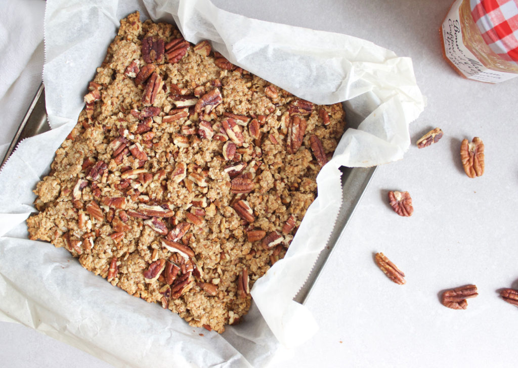 Salted Pecan and Apricot Breakfast Bars - Perfect Mothers Day Breakfast! #sayitwithhomemade @bonnemamanus www.nikkisplate.com