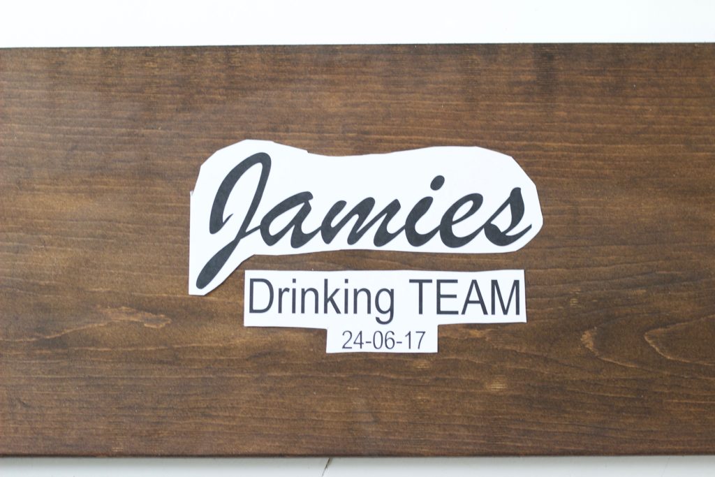 DIY Personalized "Bride's Drinking Team" Sign! Get everyone to sign it at the bachelorette party and then give it to her as a keep sake! - www.nikkisplate.com