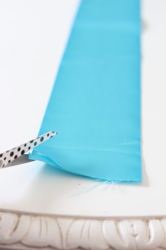 DIY Bridal Sash for a Bachelorette Party - www.nikkisplate.com