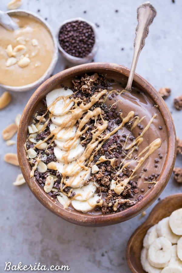 This peanut butter smoothie bowl is a healthy breakfast that will give you plenty of energy to make your morning successful