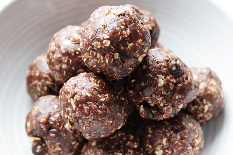 These chocolate peanut butter balls are bursting with sweet and healthy flavor!