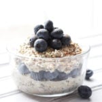 Vanilla Blueberry Overnight Oats; an easy and healthy breakfast with a sweet vanilla delicious taste. Vegan, Gluten Free, Dairy Free, Naturally Sweetened. || Nikki's Plate www.nikkisplate.com