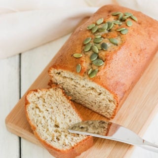 Pumpkin Banana Bread {Vegan & GF}; a delicious fall, dairy and gluten free, bread for all pumpkin spice lovers! This autumn bread will be a winner in your house! || Nikki's Plate www.nikkisplate.com