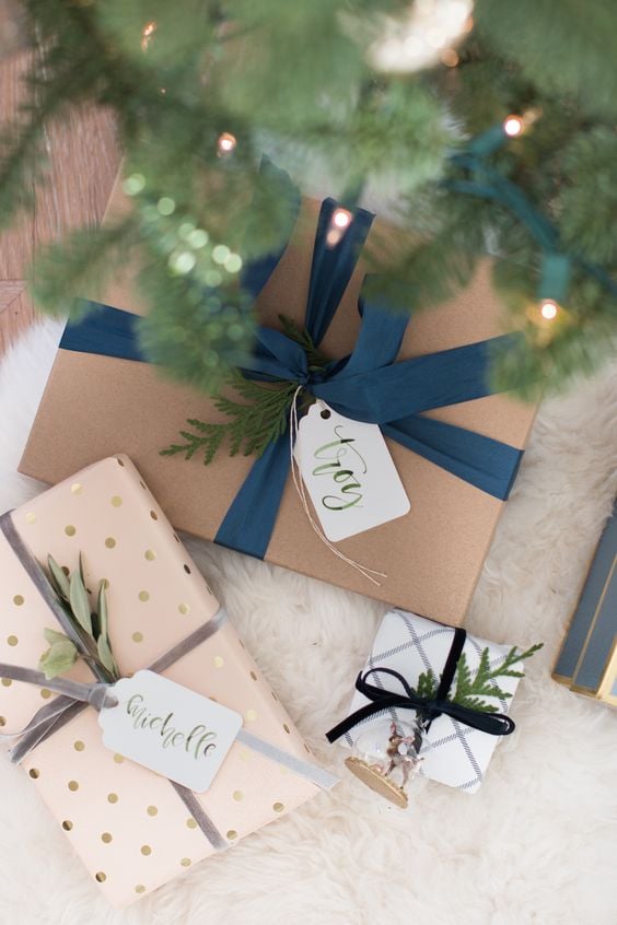 Add something extra to your pretty gift wrapping with homemade gift tags