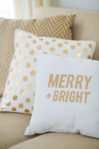 White and Gold Christmas Decorations Must Haves + Mood Board; ideas to bring your white and gold xmas decorations to life. Ditch the green and red, and bring these bright colours into your home! This post will showcase all the most popular white and gold Christmas decor on the market, with inspiration photos from Pinterest and a BONUS mood board to get your creative juices running! #Christmasdecorations #whiteandgold #Christmasmoodboard