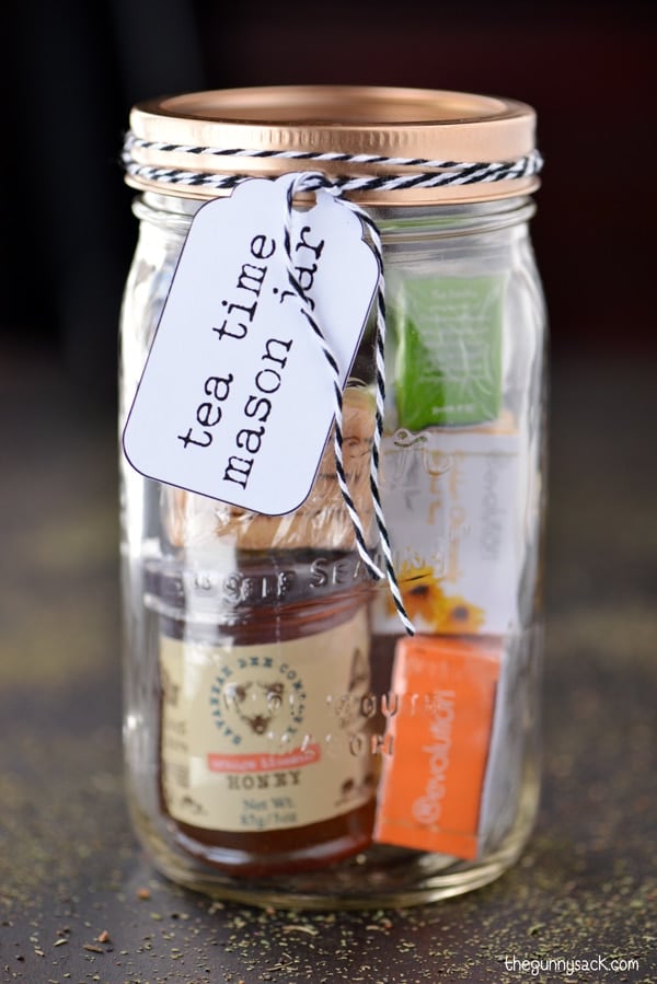 This mason jar gift has everything you need for a relaxing tea time