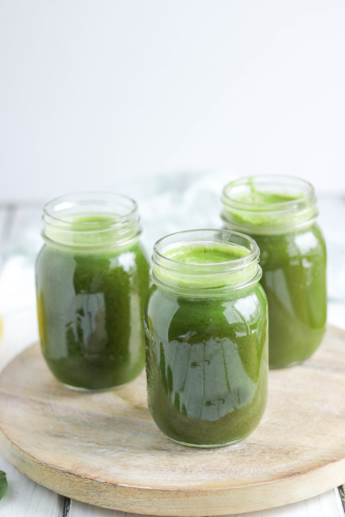 This detox green juice recipe is a miracle detox juice that you have to try! Healthy, flavorful, and refreshing!